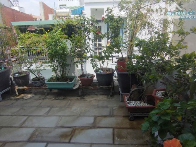 BÁN GẤP NHÀ HẺM XE HƠI T8 TÂY THẠNH , 43m2 , 3 tầng , 3pn , giá nhỉnh 5tỷ . - 4