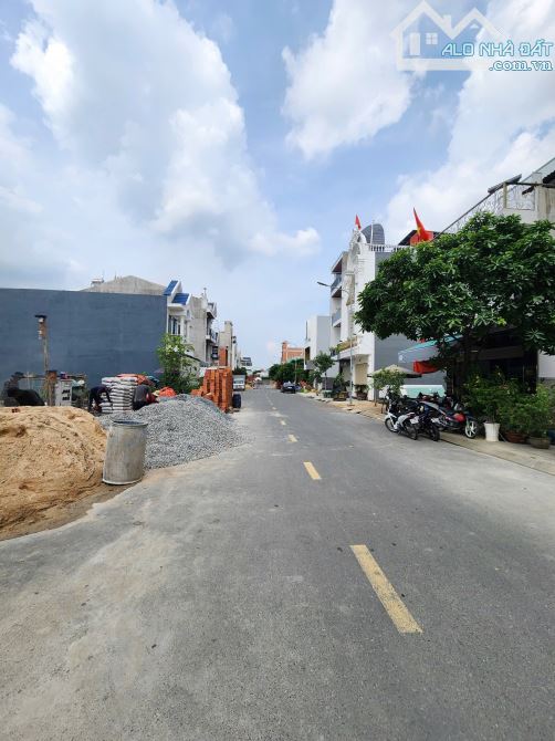 4,6Tỷ TL🔥Bán đất 110m2 Trục Chính KDC TheSun_Gần vòng xoay An Phú 1km, p.An Phú_Thuận An - 4