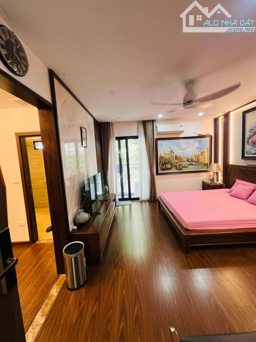 Huỳnh Thúc Kháng, DT 72M2x7T, MT 16M, giá 70 tỷ  PHÂN LÔ 2 MẶT NGÕ TO NHƯ PHỐ - VỈA HÈ - 4
