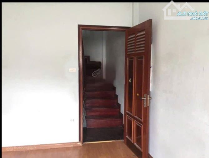 Cho thuê nhà ngõ Đông Thiên, 4 tầng x 30m2, 3 ngủ, 7 triệu - 4
