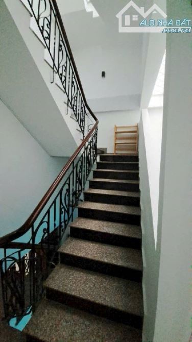 Mặt bằng kd quận 4, đường rộng 15m, 4 tầng, giá 16.5 tỷ - 4
