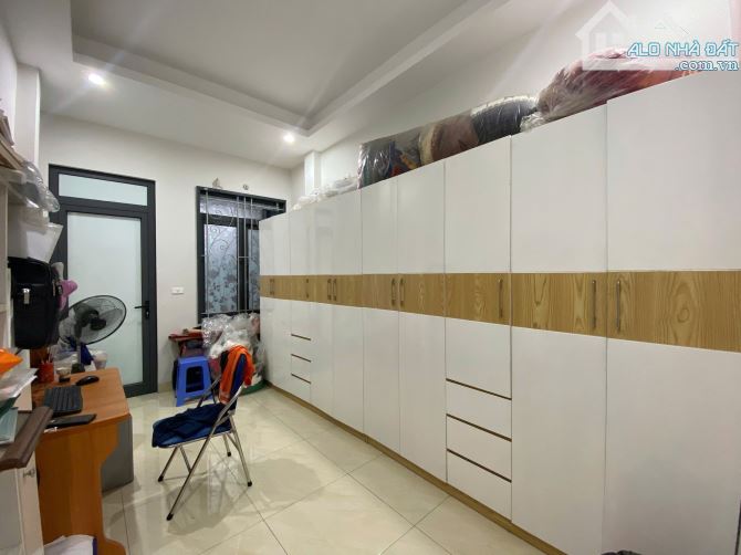 NGÕ THÔNG KINH DOANH ĐỈNH. CHỦ TẶNG FULL NỘI THẤT XỊN SÒ- TRUNG TÂM ĐA SỸ- HÀ ĐÔNG  60M² - - 4