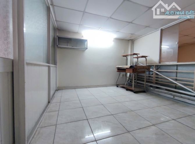 BÁN GẤP MẶT TIỀN CHỢ KINH DOANH ĐA NGÀNH NGHỀ BÙI CÔNG TRỪNG  Q12, DT 126M² (4.5 × 28). - 4