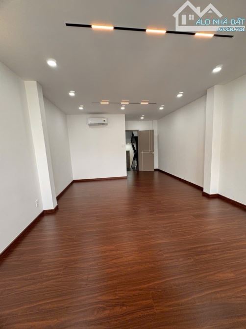 NHÀ ĐẸP 5 TẦNG 💥80M2💥 - NGANG 4,5M - SÁT KHU D2 - P.25 BÌNH THẠNH - CHỈ 10,3 TỶ - 4