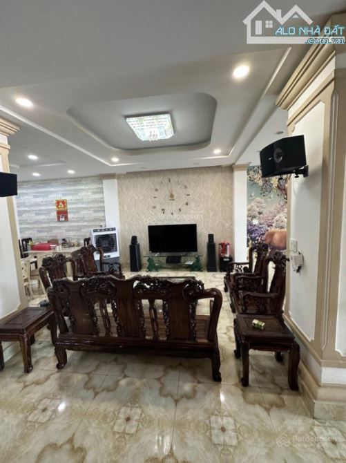 BÁN NHÀ MẶT TIỀN TRẦN THỊ NGÔI - GIÁP AEON MALL CAO LỖ, QUẬN 8 - 4 TẦNG (8x20M) - CHỈ - 4