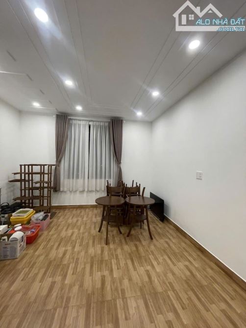 Biệt thự 3 tầng Lovera – Nội thất Châu Âu – SHR – Giá 14,5 tỷ TL – Đường 16m thông thoáng - 4