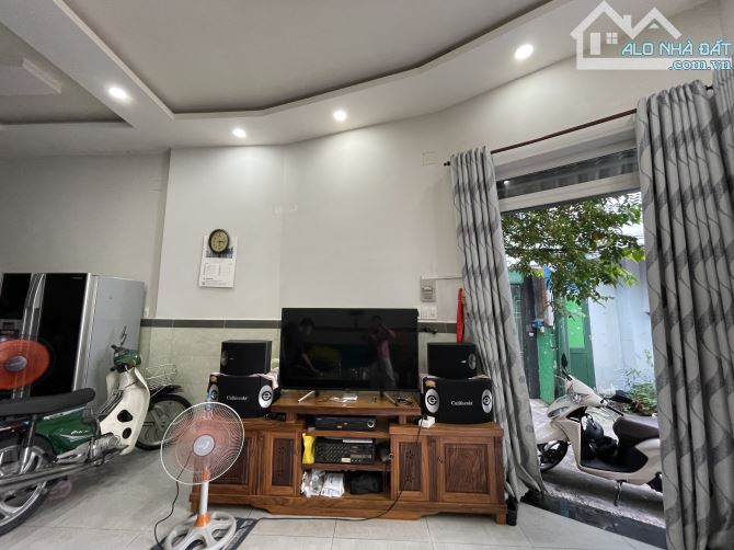 Bán nhà Sơn Kỳ 4 tầng mới, HXT quay đầu, 90m2, Lô góc KLG, Chỉ 6tỷ9 TL - 4
