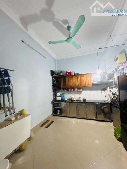 Nhà Trần Bình 4 tầng, MT 7,1 m, diện tích 55m , giá 14,5 tỷ. Ngõ nông thông, ô tô tránh, f - 4