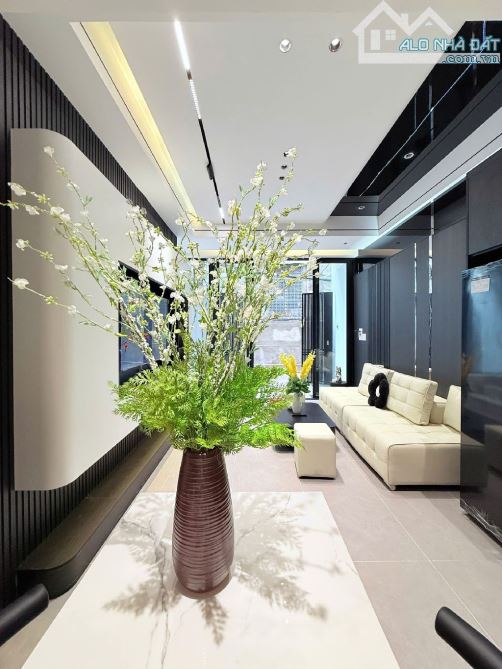 BÁN NHÀ ĐẸP 3 TẦNG ĐƯỜNG TRẦN CAO VÂN FULL NỘI THẤT TT THANH KHÊ CÓ CHỖ ĐỖ Ô TÔ NHỈNH 4 TỶ - 5