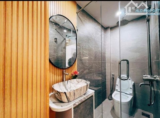 Chính chủ cần bán nhanh căn nhà 2 tầng đường trần Cao Vân - 5