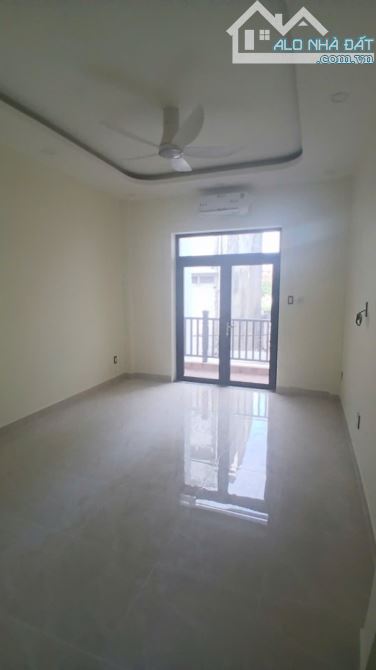 bán nhà đường Võ Văn Kiệt 92m2 Giá 17,2 tỷ Q1 phường Cầu Ông Lãnh  Quận 1 - 5