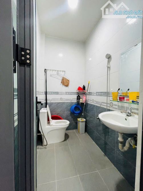 Nhà Thạnh Xuân 24, Ngay trường Nguyễn Văn Thệ Tô Ngọc Vân Quận 12, DT 4X12, giá 3ty65 - 5