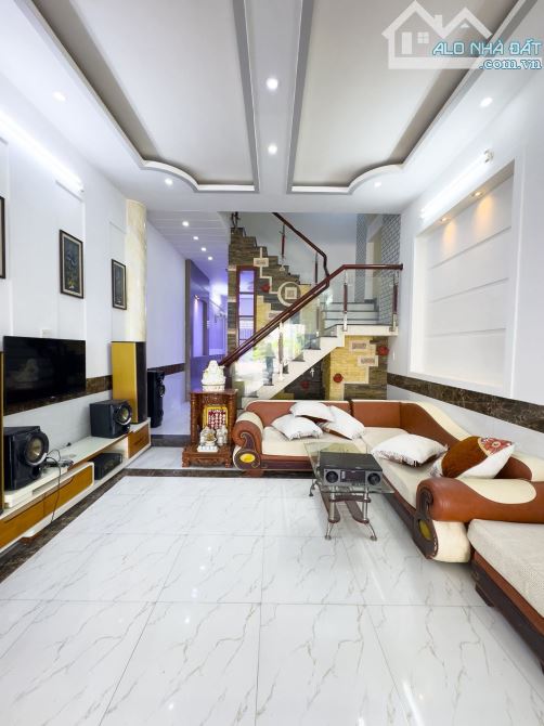 BÁN NHÀ 2 LẦU - ĐƯỜNG SỐ 4, KDC HỒNG PHÁT - 5
