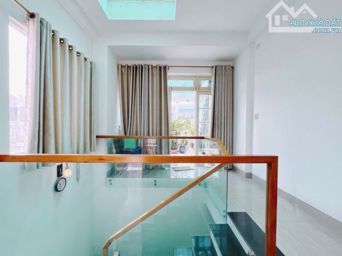 Bán nhà MT KINH DOANH , HUỲNH THỊ ĐỒNG ,NB , 3 TẦNG , đường 10m - 5