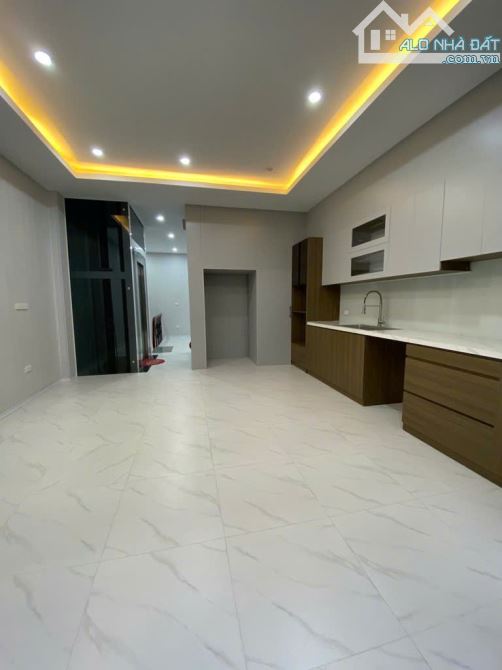 Bán nhà Trương Công Giai 56m2, 7T, MT 4.5m, TM, ngõ ôto, KD, 16.7 tỷ - 5