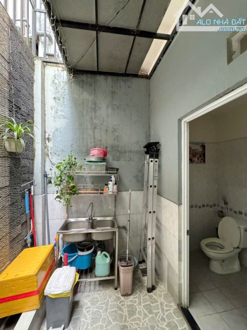 Bán nhà mặt tiền trệt, 3 lầu tại Bùi Tá Hán, An Phú - DT 80m2 - 22 tỷ - 5