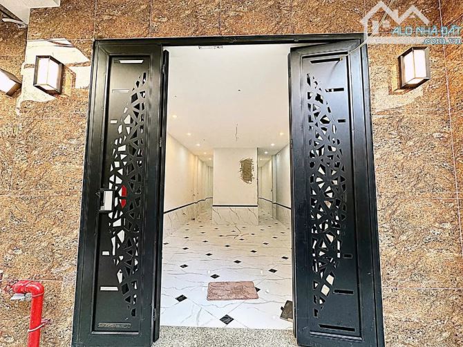 BÁN GẤP CĂN HỘ CẦU GIẤY - 43m², mặt tiền 3,6m ,12 phòng full - giá chỉ 11.29 tỷ - 5