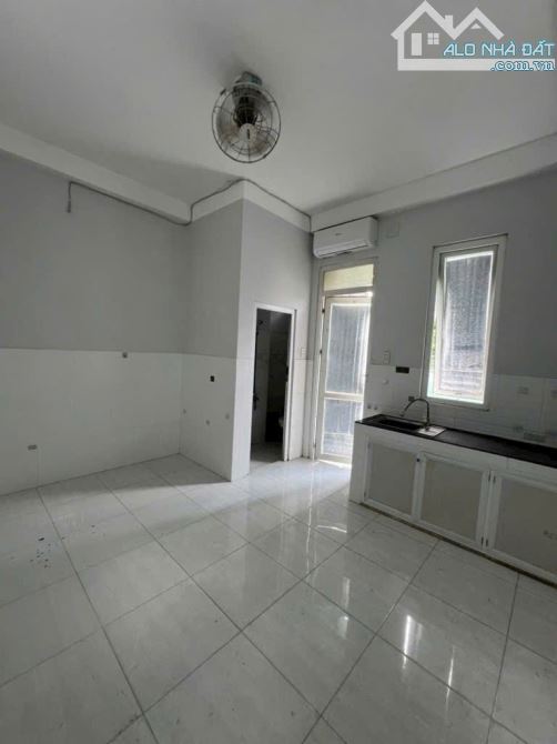 Góc  mặt tiền KD hẻm 8m thông gần 4 xã giáp Tân Phú 6 tầng 8x13m chỉ 15.6 tỷ - 5