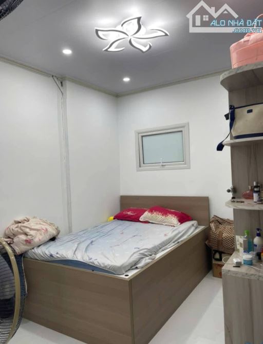 BÁN CĂN HỘ TẬP THỂ NGUYỄN NGỌC DOÃN ,ĐÔNG ĐA.CĂN HỘ TẦNG 4,CĂN GÓC 2 MẶT THOÁNG ,DT 100M2; - 5