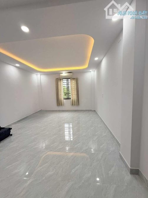 HẺM XE TẢI - PHÚ THỌ HOÀ - NGUYỄN SƠN - NHÀ ĐẸP Ở LIỀN 72m2 - 6 TẦNG - THANG MÁY - 12 TỶ - 5