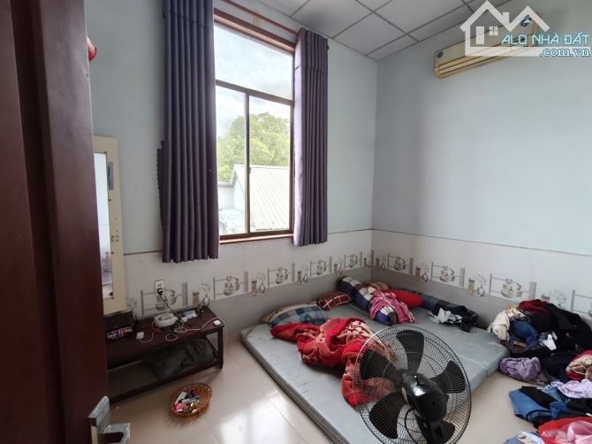 2 TỶ - NHÀ 2 TẦNG ĐỒNG KHỞI - GẦN PHÍA CÂY XĂNG - 3PN - CHO GIA ĐÌNH TRẺ - 5