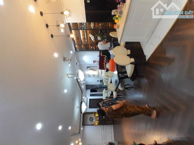 HỒ GƯƠM PLAZA - 130m² - TẦNG Trung -  2 MẶT THOÁNG – VIEW ĐỈNH - 3 NGỦ ĐỦ CÔNG NĂNG - - 5