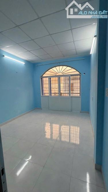 Khu cư xá Phú Lâm A; Phường 12, Quận 6 - Dt: 3,5x11m ; Vuông vức. - 5