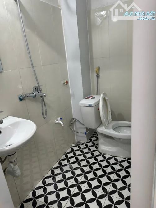 BÁN GẤP NHÀ ĐẸP LÔ GÓC 3 THOÁNG PHỐ HỒ TÙNG MẬU , TRUNG TÂM CẦU GIẤY 8,4 TỶ. - 5