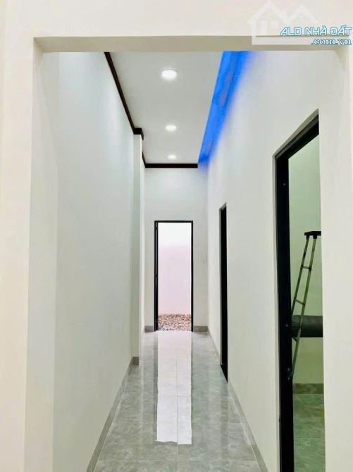 Bán căn nhà mới xây,do ngộp ngân hàng nên bán.Ở Tân Thông Hội- Củ Chi. 102m2, 790 triệu - 5