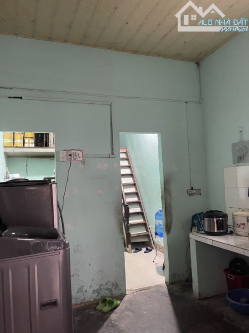 Bán đất tặng nhà gác lửng  + Diện tích 214m2 ( 11.5 x 26.5 )  4 PN, sân trước - sau nhà. + - 5