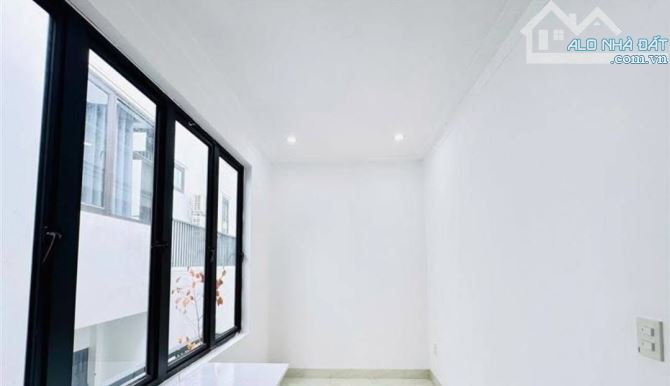 Bán nhà 3 tầng  Ngô Gia Tự, Đằng Lâm, Hải An 40m2, giá 2,95tỷ - 5