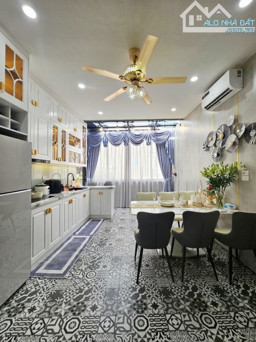 🔥 SIÊU PHẨM ĐỐNG ĐA – NHÀ ĐẸP, THANG MÁY XỊN – TẶNG 50 TRIỆU CHO ACE CHỐT TRONG 8/2025 - 5