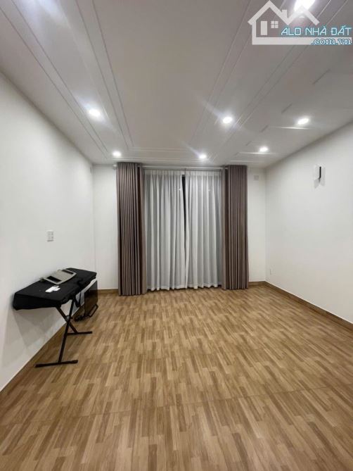 Biệt thự 3 tầng Lovera – Nội thất Châu Âu – SHR – Giá 14,5 tỷ TL – Đường 16m thông thoáng - 5
