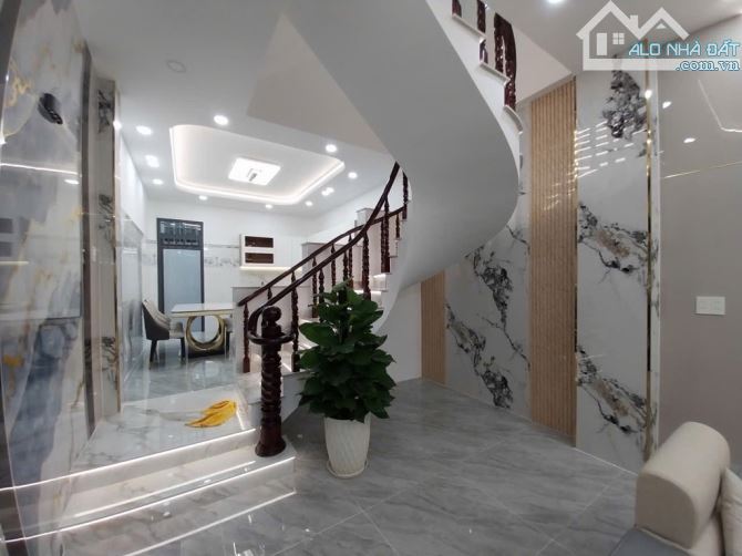 Bán Nhà 3 Tầng - 88m2 - Xe hơi Ngủ Trong Nhà - NHÀ ĐẸP LUNG LINH Tân Chánh Hiệp Q12 - 5