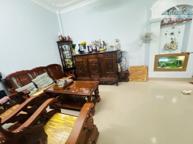 Nhà Trần Bình 4 tầng, MT 7,1 m, diện tích 55m , giá 14,5 tỷ. Ngõ nông thông, ô tô tránh, f - 5