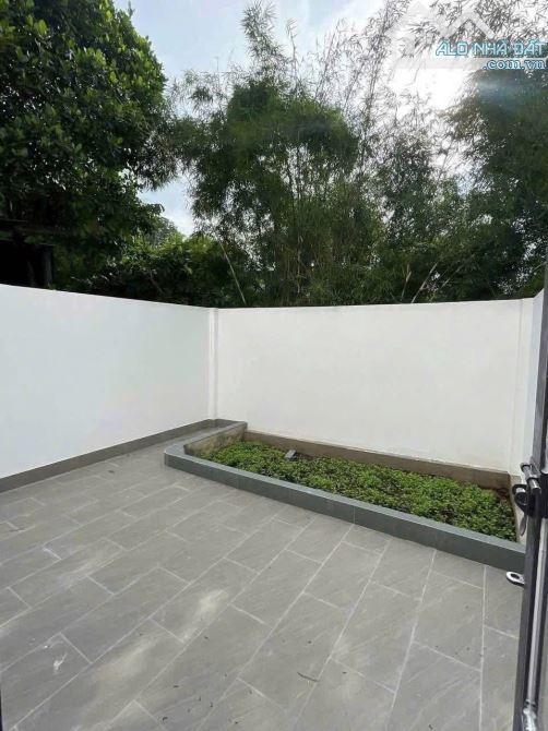 BÁN NHÀ PHƯỜNG PHÚ HÒA: 3 phòng ngủ, 3 WC, phòng thờ - 6