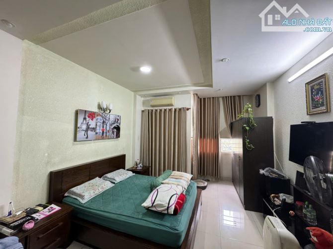 Bán nhà mặt tiền trệt, 3 lầu tại Bùi Tá Hán, An Phú - DT 80m2 - 22 tỷ - 6