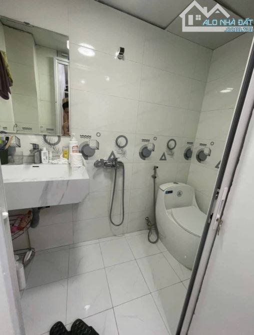 BÁN CĂN HỘ TẬP THỂ NGUYỄN NGỌC DOÃN ,ĐÔNG ĐA.CĂN HỘ TẦNG 4,CĂN GÓC 2 MẶT THOÁNG ,DT 100M2; - 6