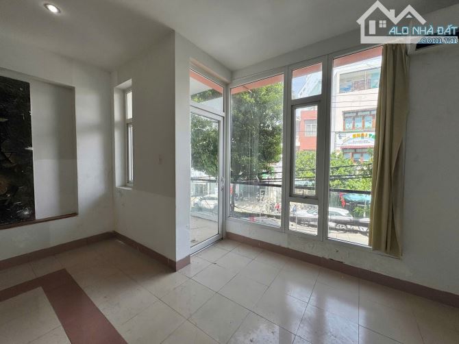 Bán Nhà 3 Tầng Mặt Tiền Đường 10m5 Nguyễn Tri Phương Kinh Doanh Sầm Uất - 6