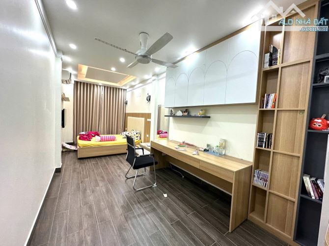 💎50m ra phố, 2 mặt thoáng, full nội thất, lõi Đống Đa - phố Đặng Văn Ngữ 56m2*5 tầng - 6