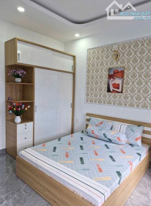 Bán nhà PHAN HUY ÍCH, 4mx 16m, Hẻm 4m, Chính Chủ, 4 Phòng Ngủ, 6 Tỷ x - 6