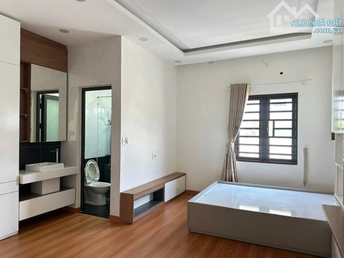 BÁN NHÀ PHỐ HỒNG KÔNG 5TẦNG,- MT NGÔ VĂN SỞ LIÊN CHIẾU ĐÀ NẴNG GIÁ CHỈ 14,8 TỶ- DT-112m2. - 6
