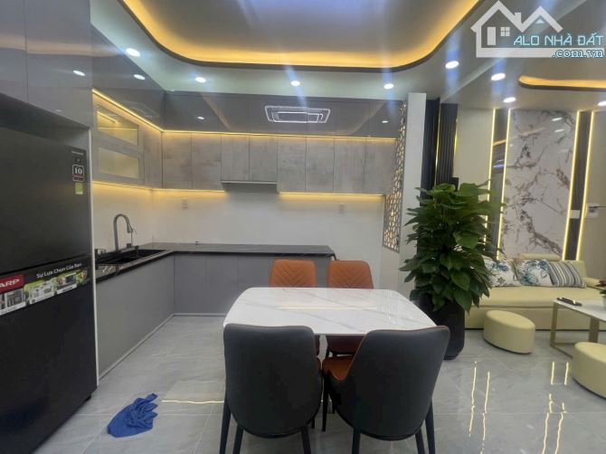 Bán nhà đẹp Huỳnh Tấn Phát, NB, Dt 4 x19m, nội thất cao cấp. Giá 3,99 tỷ - 6