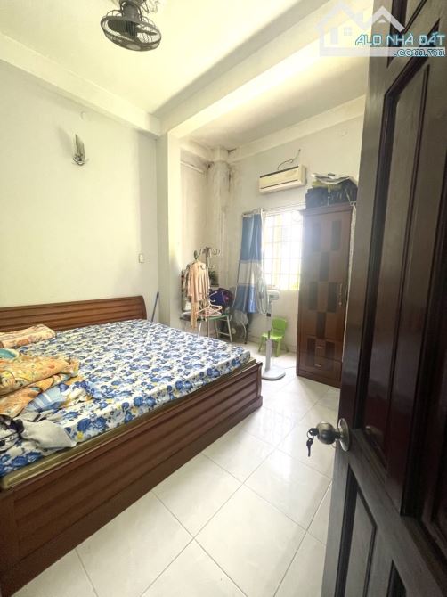 XE HƠI TRÁNH NHAU - 3 TẦNG BTCT - 60M2 - CHÍNH CHỦ🌹 Kết cấu 1 trệt 2 lầu, 4 phòng 3wc, - 6