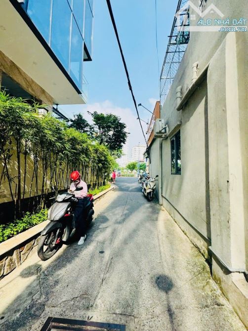 1 XUYỆT VÂN ĐỒN BẾN ⛴️🚢🛳️🛥️🚤 NHÀ ĐẸP XÊNH -SÁT GOLDVIEW -VIEW Q1 - 6