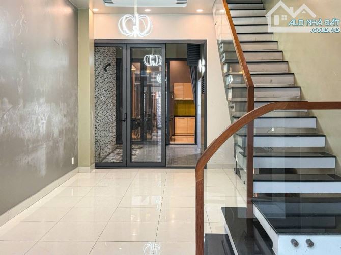 Siêu Phẩm Đông Hưng Thuận Nhà phố 3 Tầng, Quận 12, Hẻm 5m Ngay CV An Sương, 4.2*25m nở hậu - 6