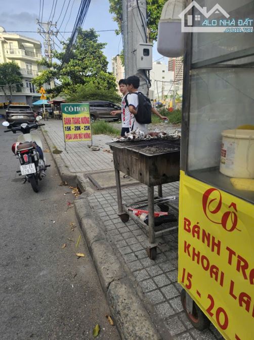 Bán đất 3 mặt tiền Nguyễn thị thập Q7 Giá chỉ 4ty200 - 7