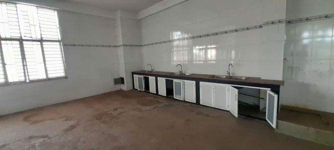 Cho thuê nguyên căn nhà mặt tiền đường Nguyễn Ái Quốc 1 trệt 4 lầu - 7