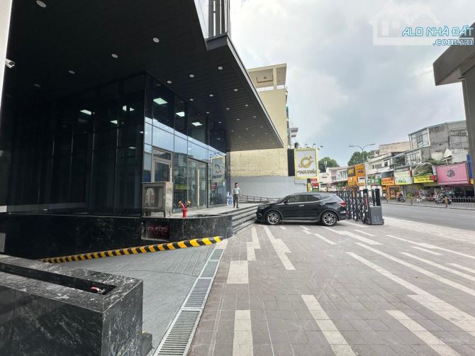 Chuyển nhượng Tòa nhà 68 Phan Đăng Lưu, Phường 5, Phú Nhuận. DTSD: 14000m2 - 7