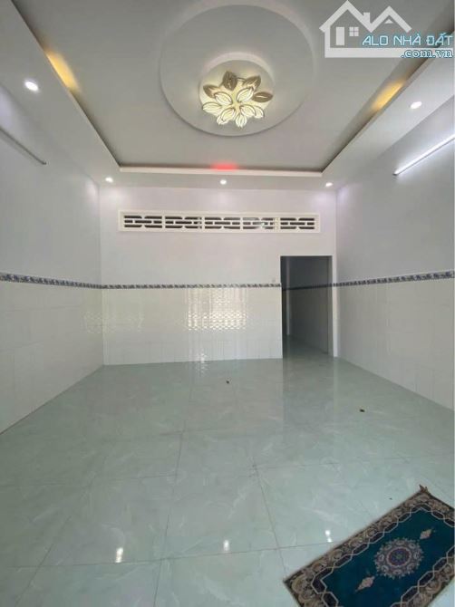 Bán gấp căn nhà cấp 4, SHR, 123,6m2, Tân An Hội, Giá chỉ 830 Triệu. Vị Trí: Trần Thị Dư, X - 7